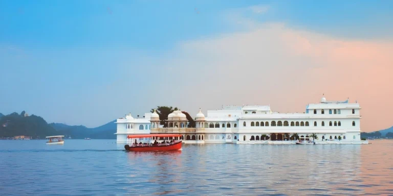 Udaipur nathdwara 4 days tour Package @22600