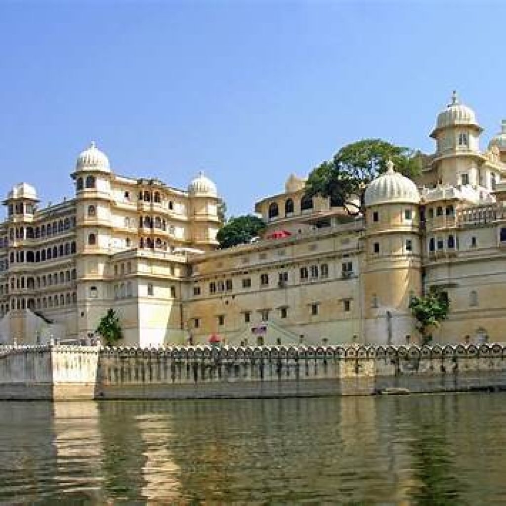 City Palace of Udaipur: Rajasthan’s Royal Marvel