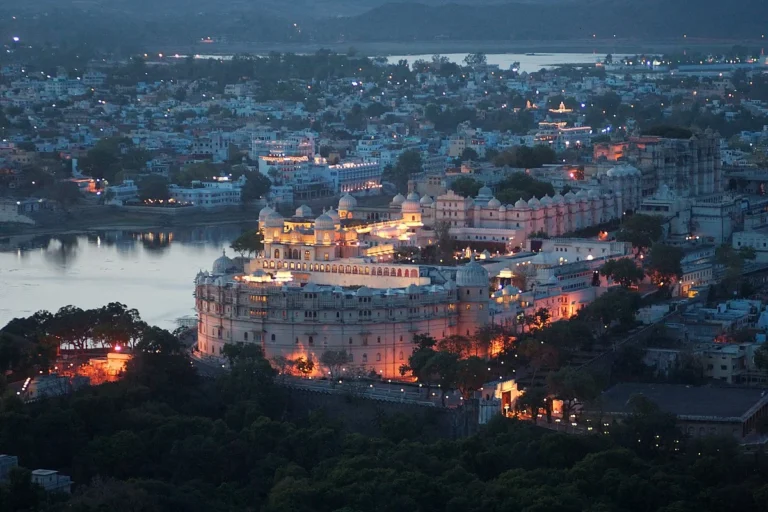 Udaipur nathdwara 4 days tour Package @22600