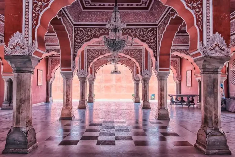 Udaipur to Kumbhalgarh Ranakpur Tour Package @14000