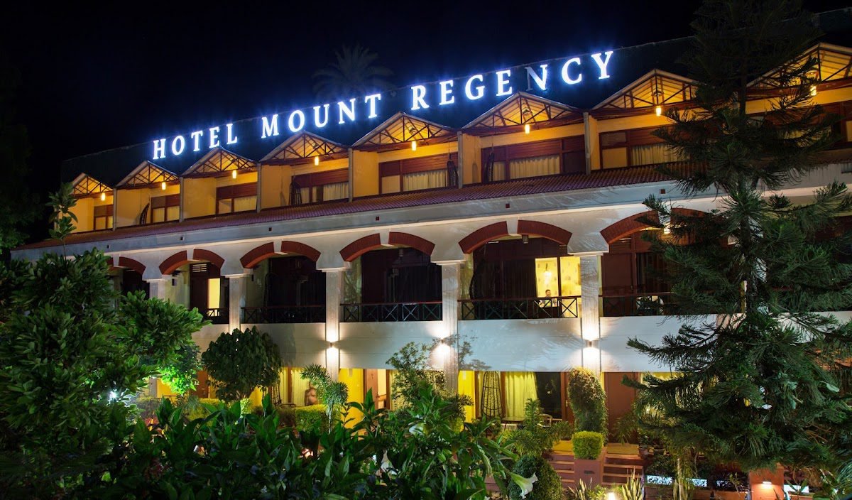 hotel mount regency