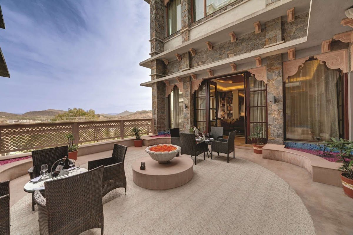 ramada by wyndham udaipur resort and spa