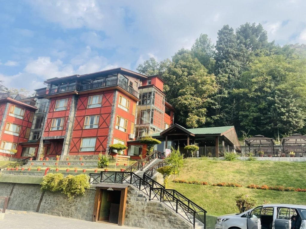 RK Sarovar Portico Srinagar