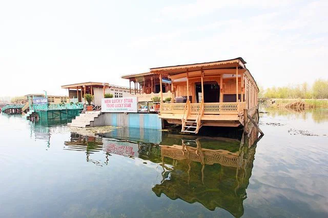 Srinagar Houseboats