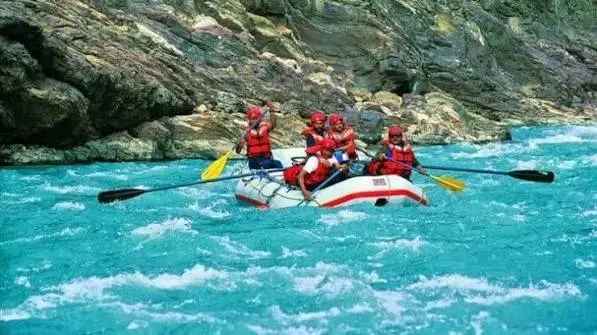 River Rafting in Sonmarg