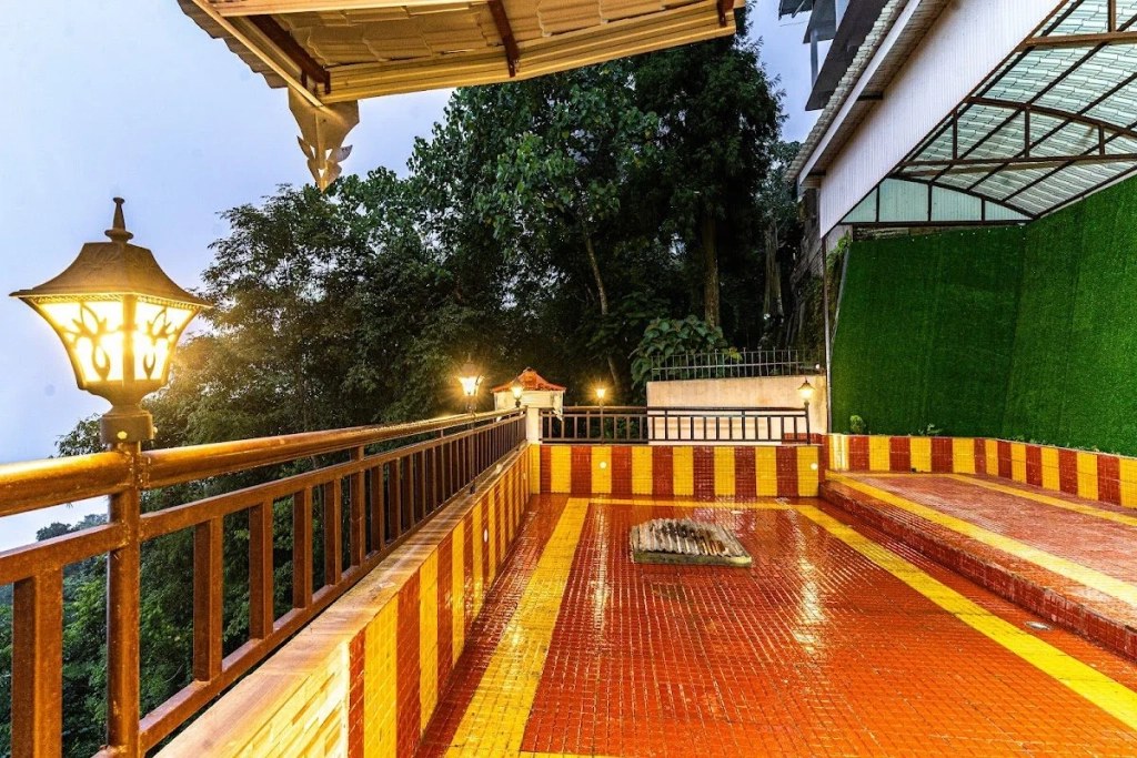 The Golden Retreat – Hotel in Pelling, West Sikkim